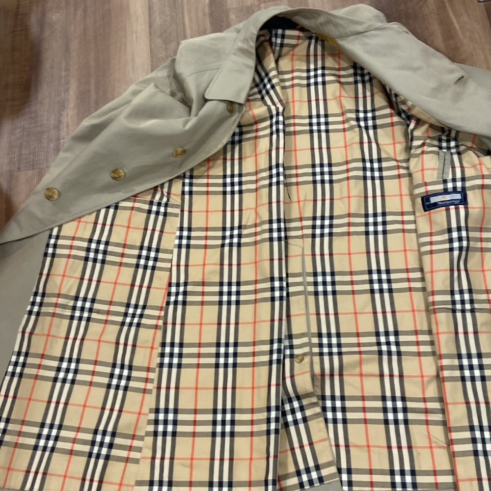 Authentic Mens Burberry’s  car coat - Picture 4 of 6
